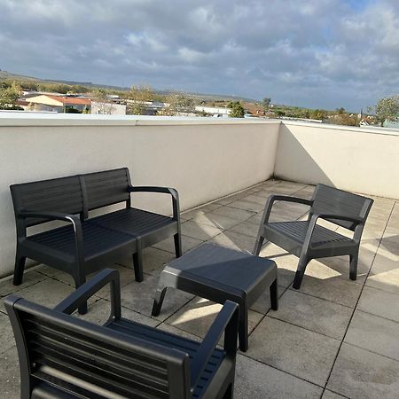 Harmonieux/Bezannes/Pkg Prive Apartment Bagian luar foto
