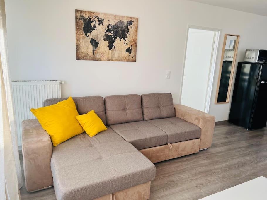Harmonieux/Bezannes/Pkg Prive Apartment Bagian luar foto
