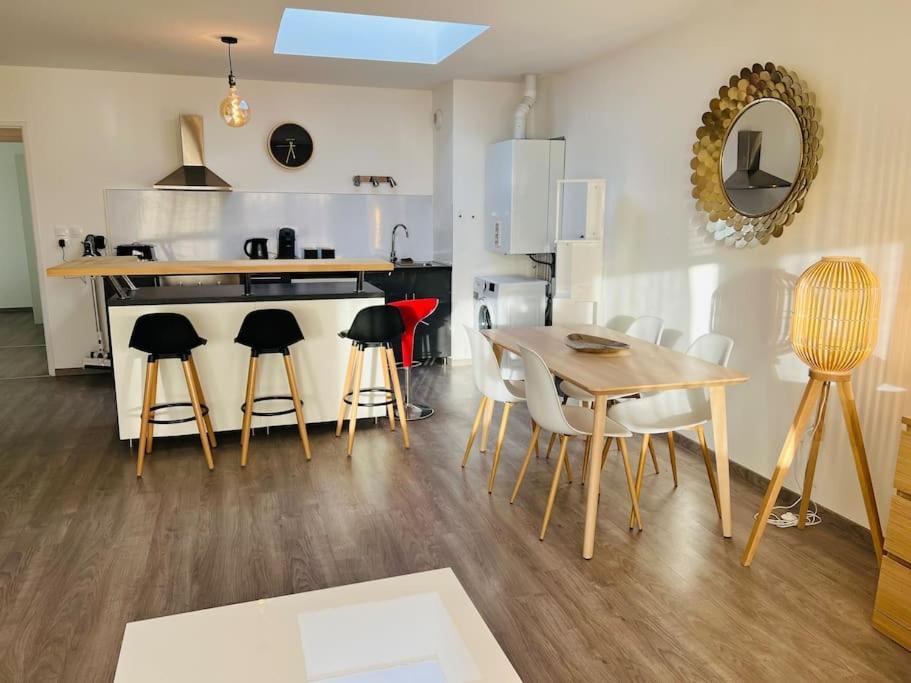 Harmonieux/Bezannes/Pkg Prive Apartment Bagian luar foto