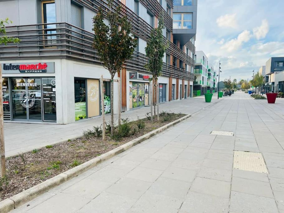 Harmonieux/Bezannes/Pkg Prive Apartment Bagian luar foto